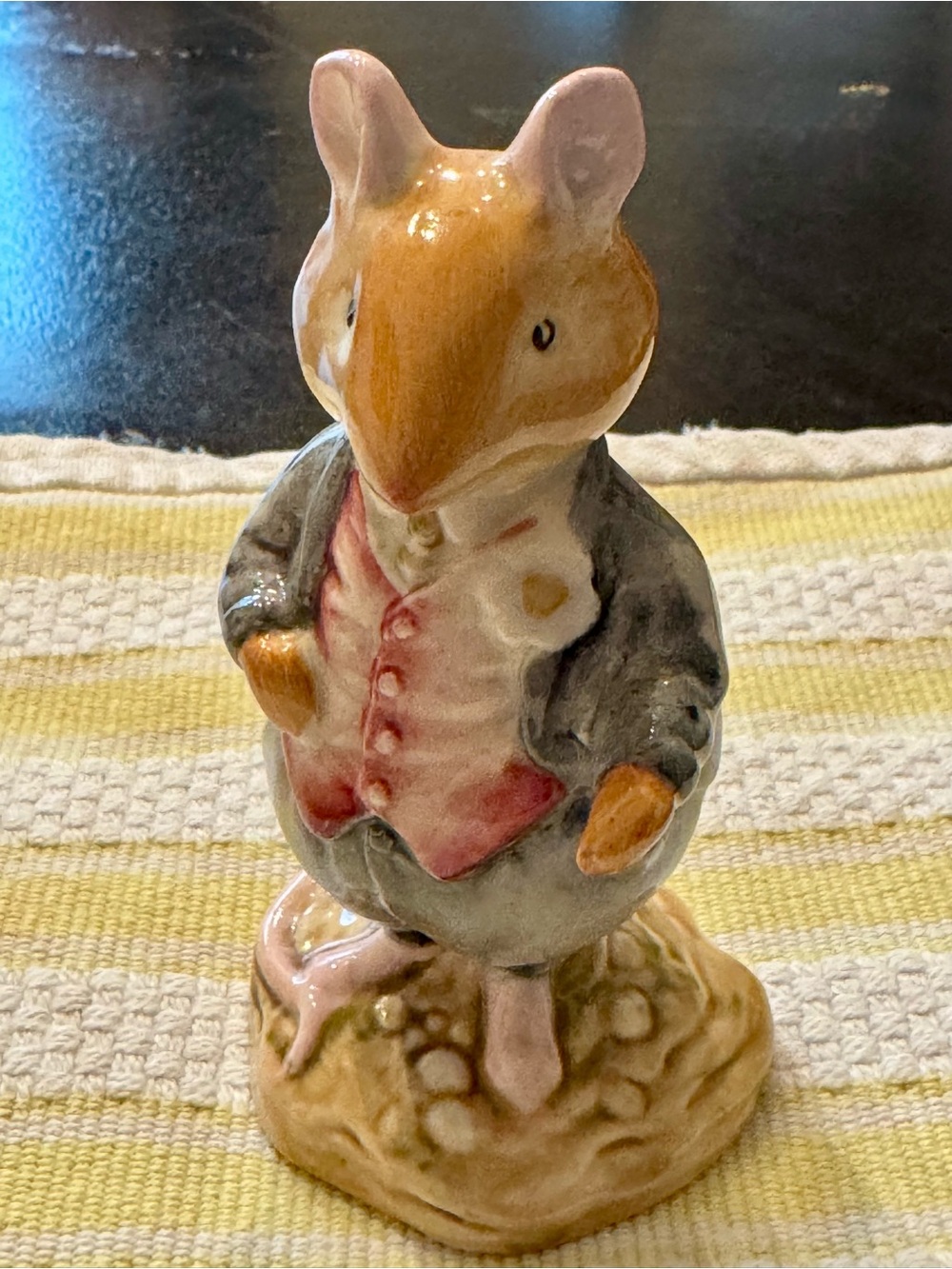 Royal Doulton Brown and Tan Figurine Base Marked 'Dusty Dogwood'